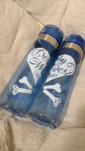 Roller derby wife plastic bottles - Derby Wives Forever, blue